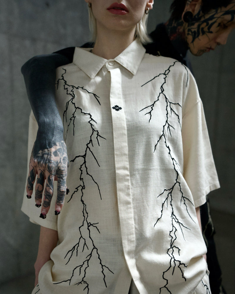 GAKKIN 雷鳴 LIGHTNING EMBROIDERY SHIRT 雷鳴 LIGHTNING EMBROIDERY SHIRT WHITE – GXX