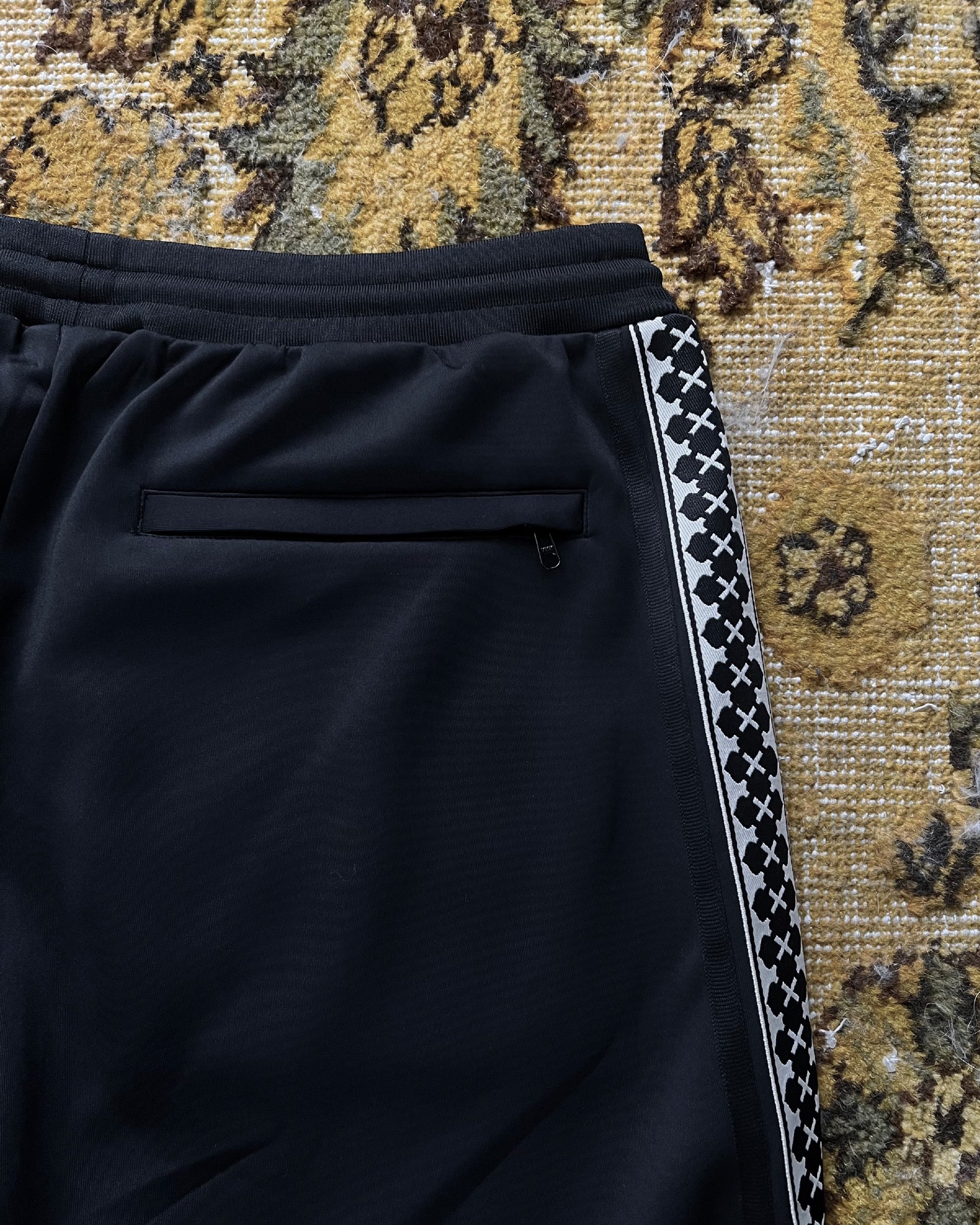 GX BLACK&WHITE TRACK JACKET – GXX