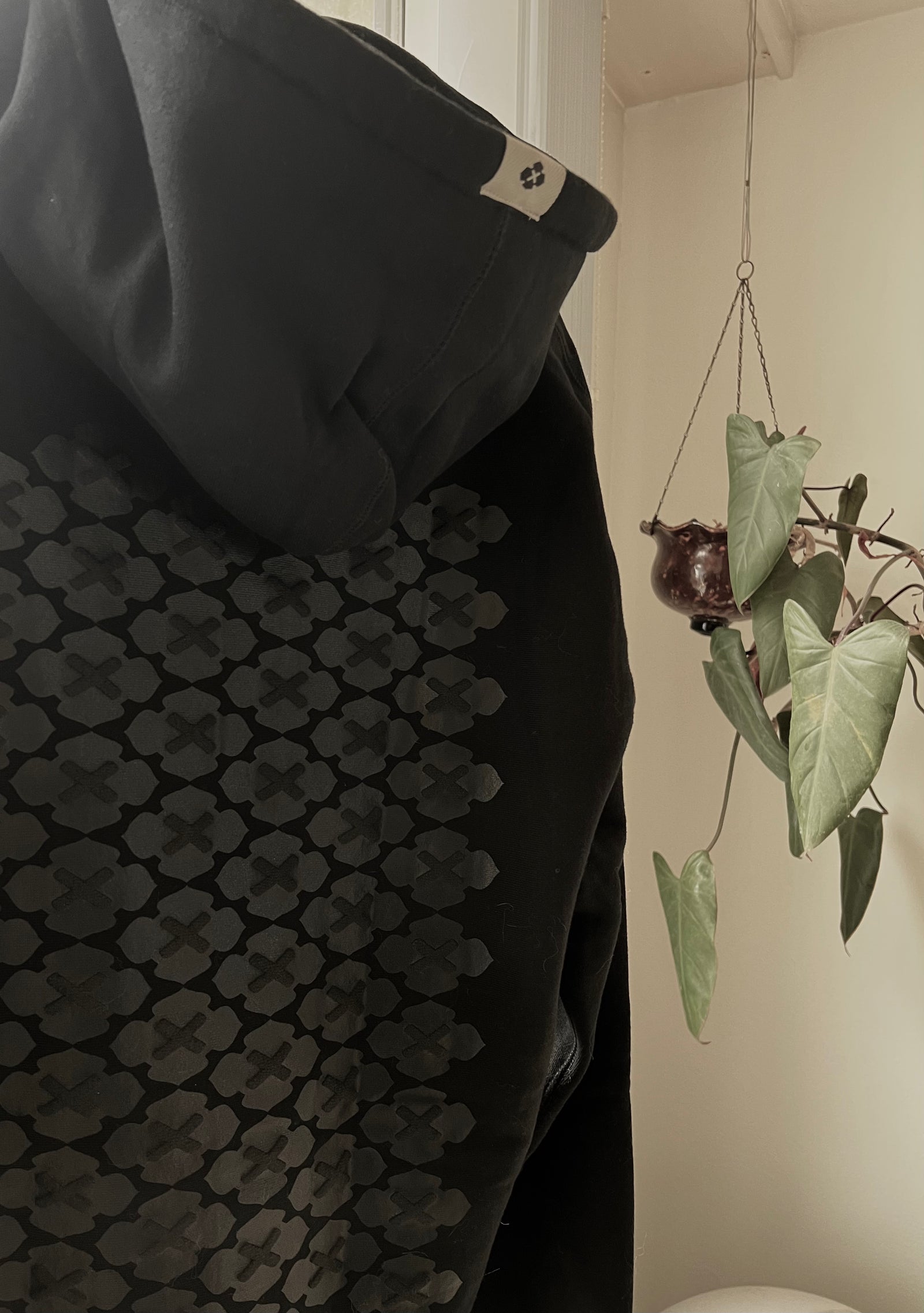 80786E05-AAA7-4527-88DD- 80786E05-AAA7-4527-88DD-