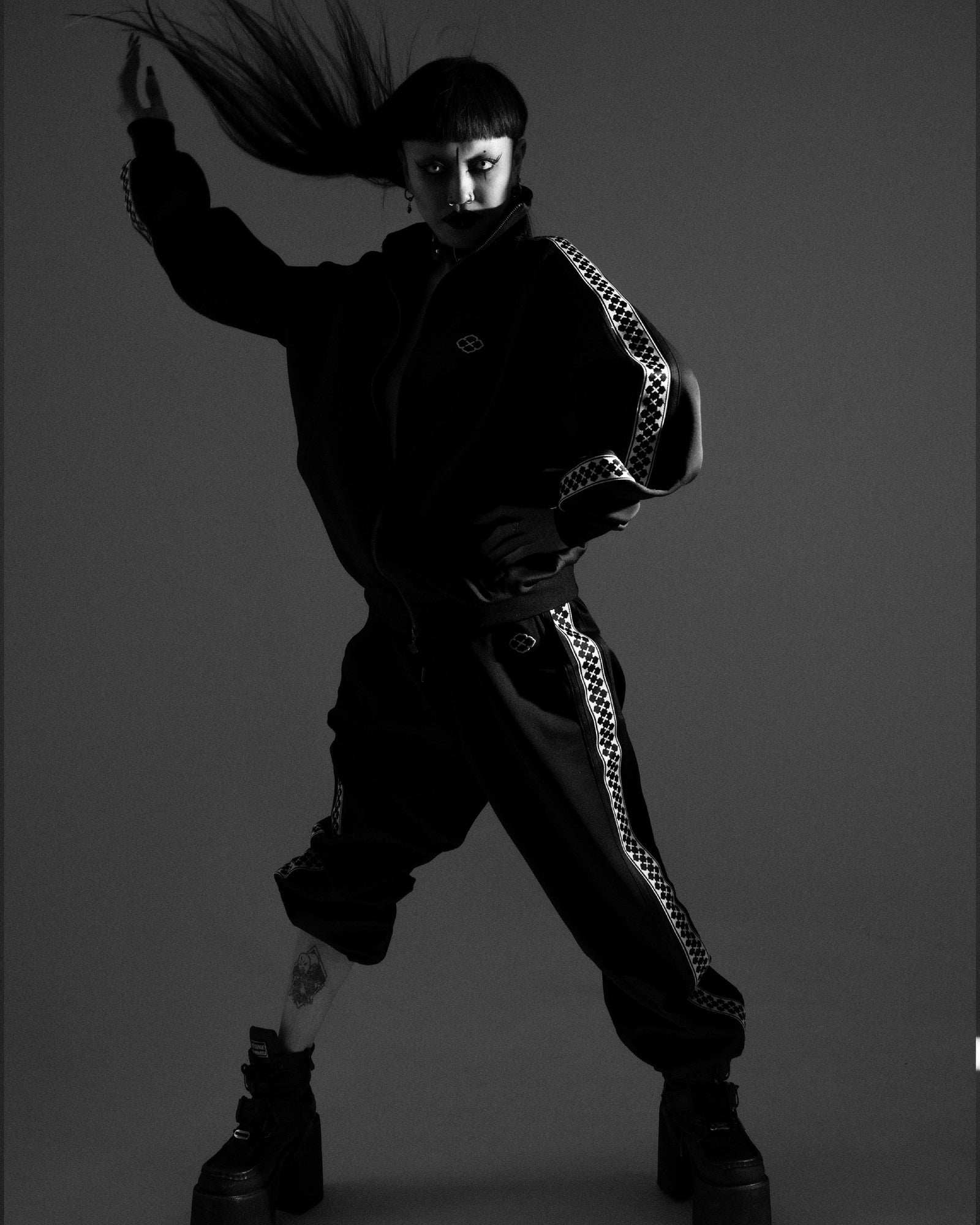 GX BLACK&WHITE TRACK PANTS – GXX