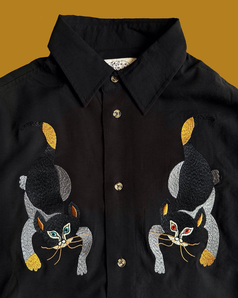 猫刺繍ナガソデシャツ　black