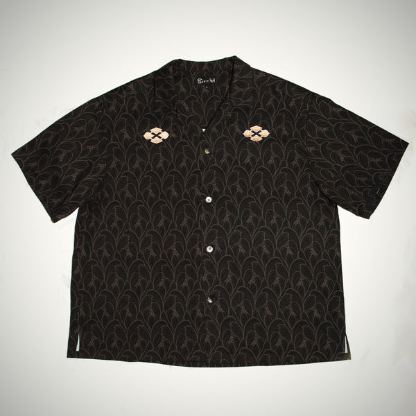 LOTUS BUDS PATTERN S/S SHIRT – GXX