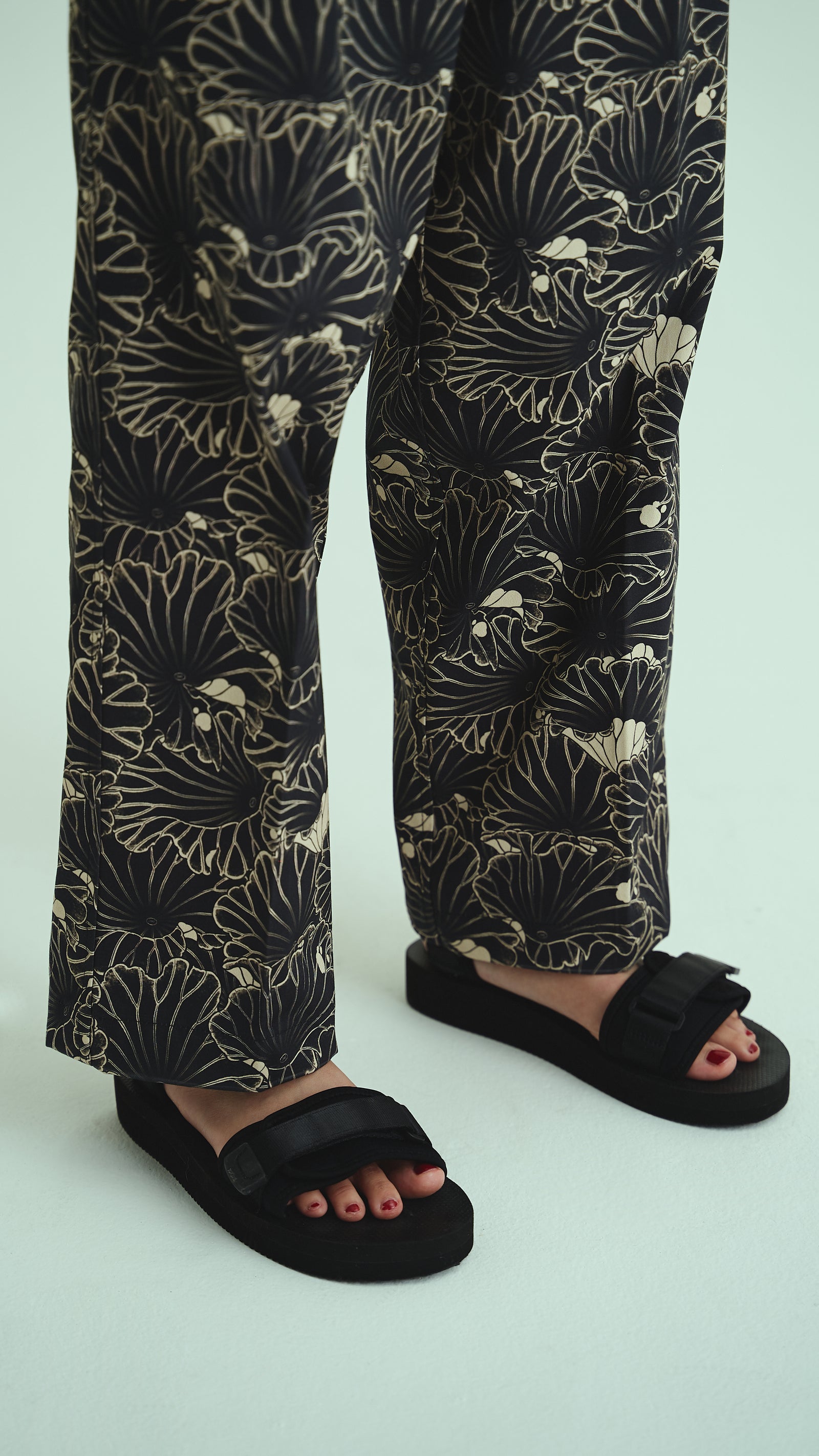 LOCO MOSQUITO x GAKKIN LOTUS TROUSERS – GXX