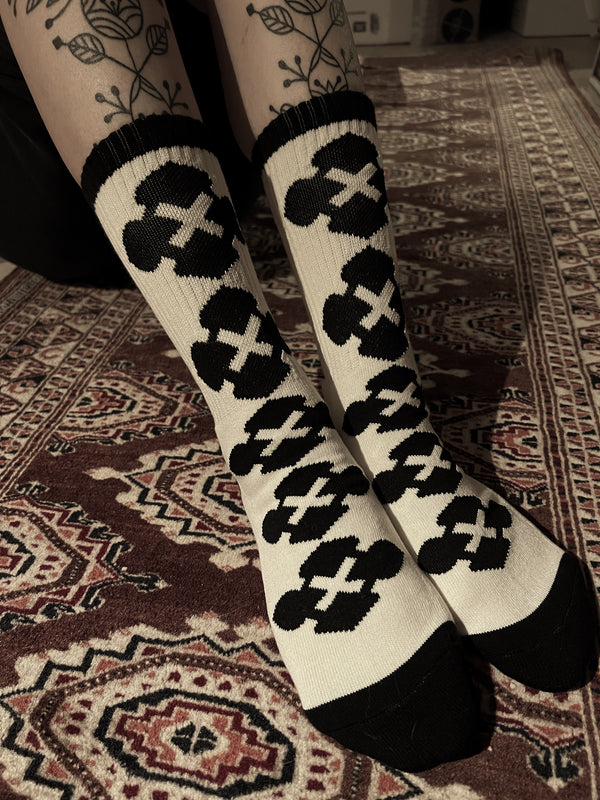 GXX 2 PAIRS OF SOCKS